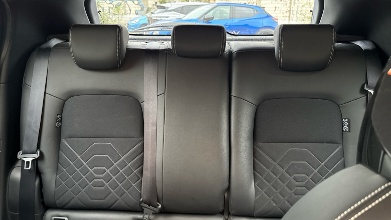 Nissan Juke 1.0 DiG-T 114 Tekna 5dr Petrol Hatchback